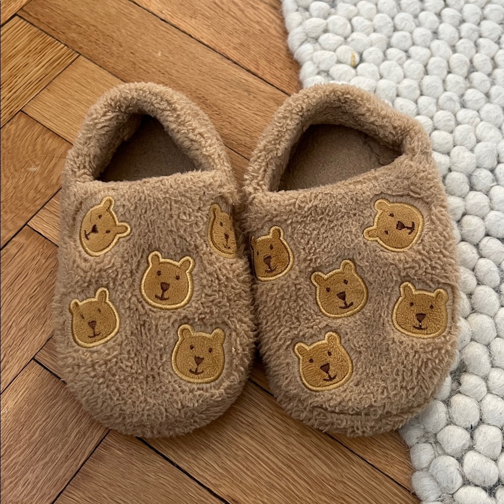 Kids Slippers - Picture 3 of 7